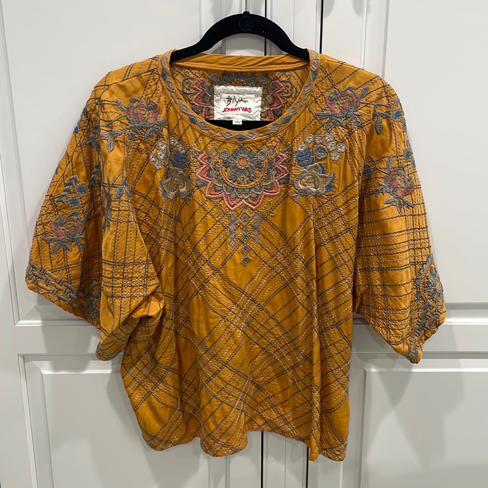 Johnny Was Biya top small only worn 2 times beautifully designed .
